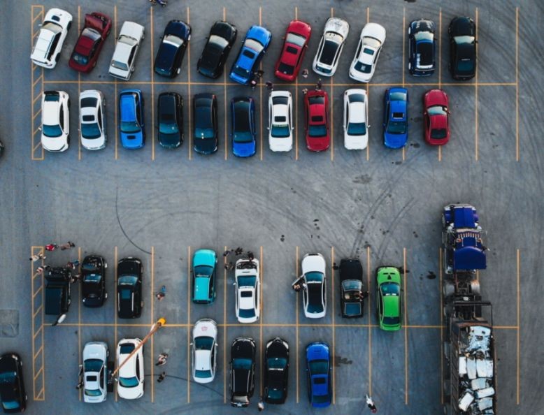 5 saveta za paralelno parkiranje, koje bi trebalo da znate ako ste vozač početnik